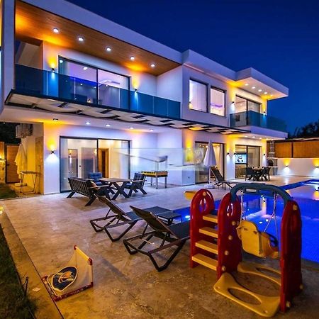 Villa Lycian-Kalkan 3 Bedroom-2 Jakuzzies-Sauna-Turkish Hamam-Huge Private Pool And Lovely Garden Каш Екстериор снимка