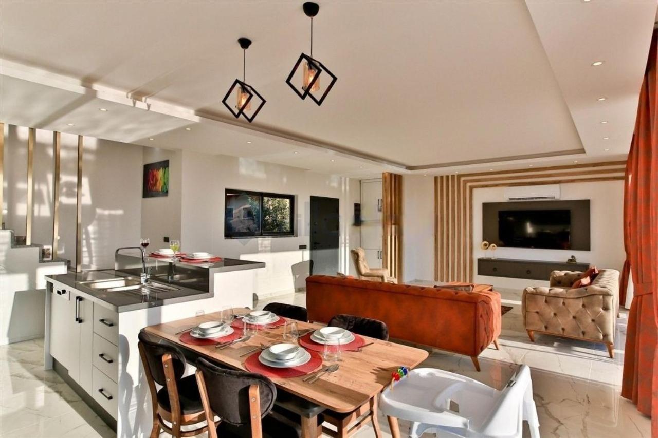 Villa Lycian-Kalkan 3 Bedroom-2 Jakuzzies-Sauna-Turkish Hamam-Huge Private Pool And Lovely Garden Каш Екстериор снимка