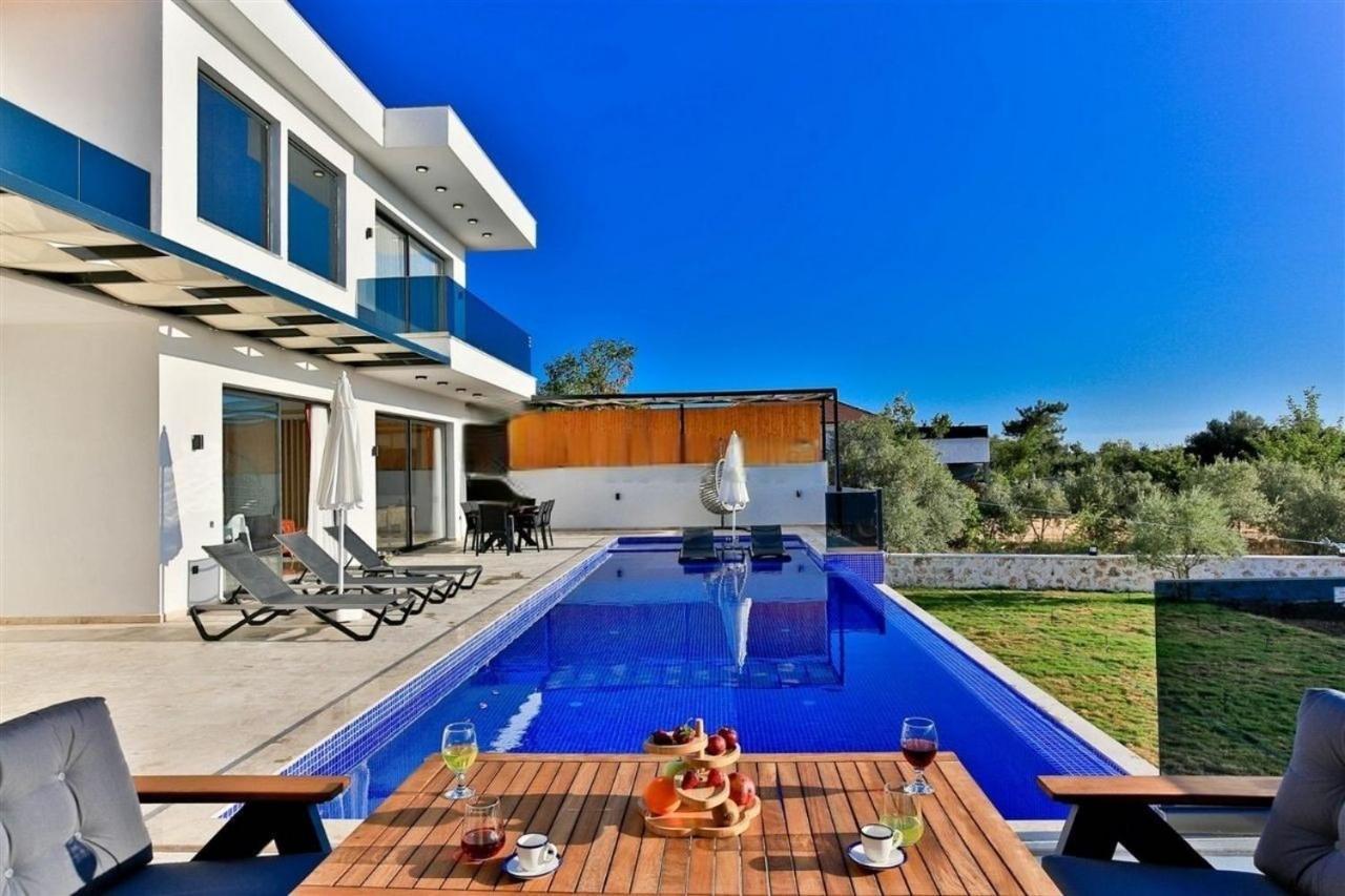 Villa Lycian-Kalkan 3 Bedroom-2 Jakuzzies-Sauna-Turkish Hamam-Huge Private Pool And Lovely Garden Каш Екстериор снимка