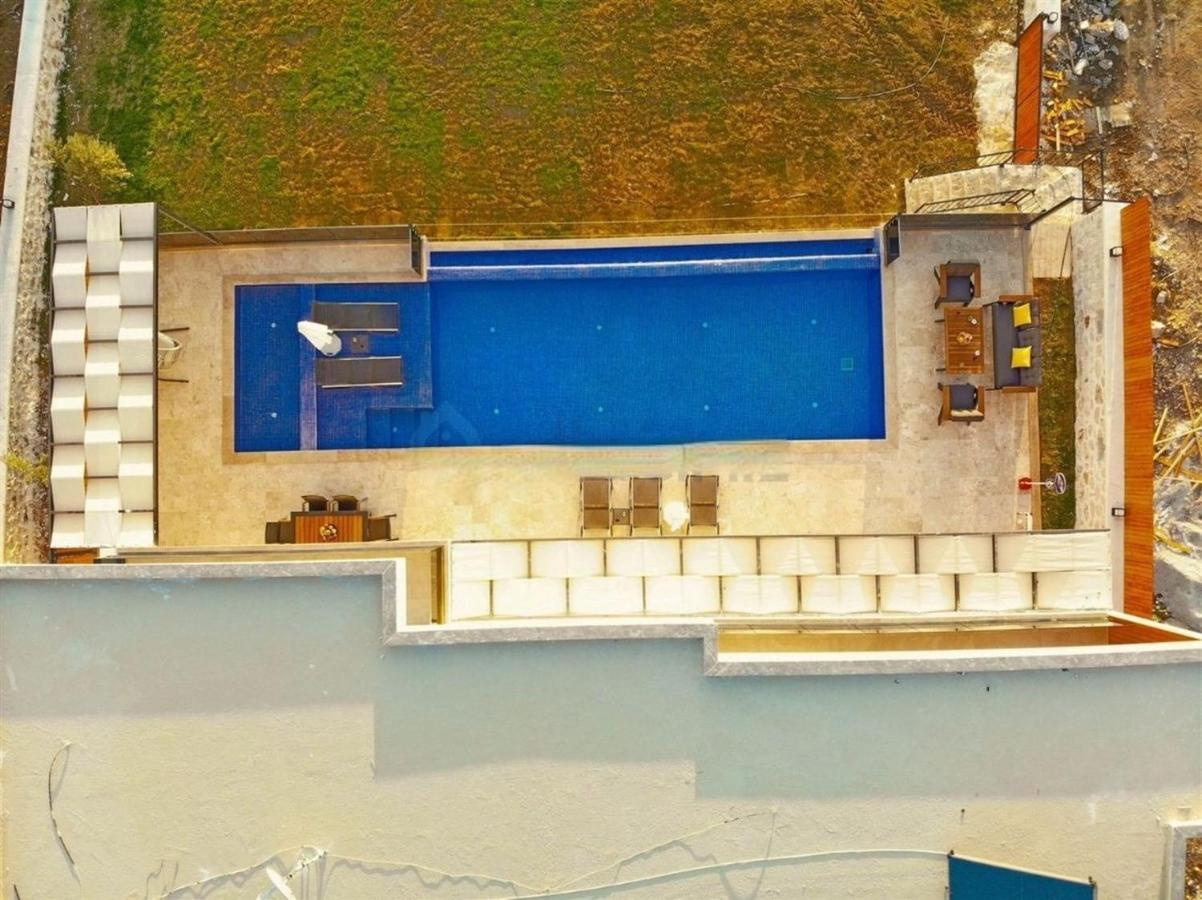 Villa Lycian-Kalkan 3 Bedroom-2 Jakuzzies-Sauna-Turkish Hamam-Huge Private Pool And Lovely Garden Каш Екстериор снимка